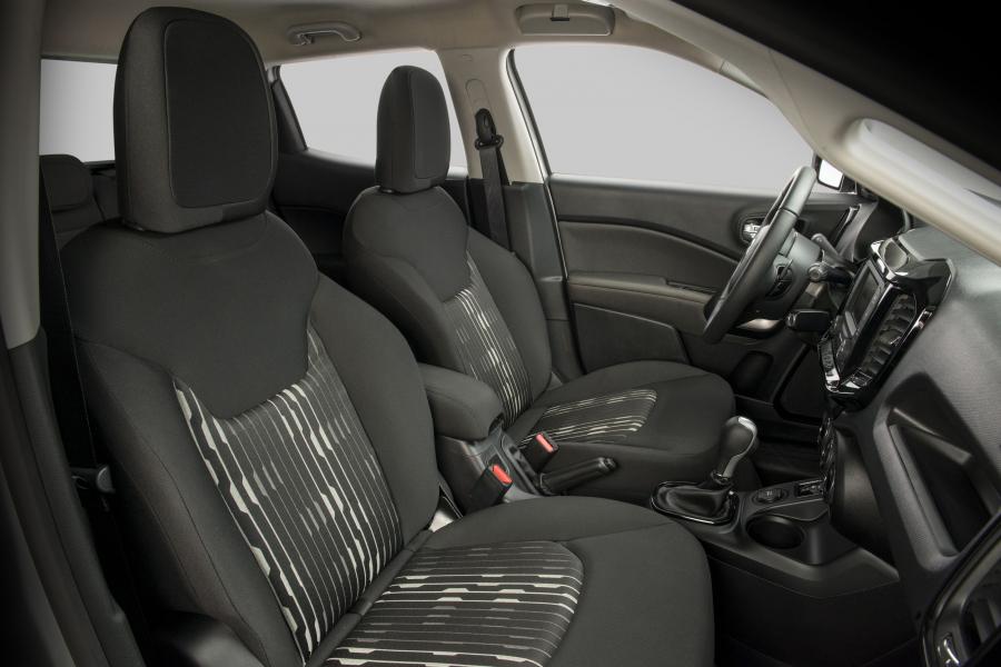 Fiat Toro Freedom 1.8 Flex AT6 2016 года  (фото 2 из 32)